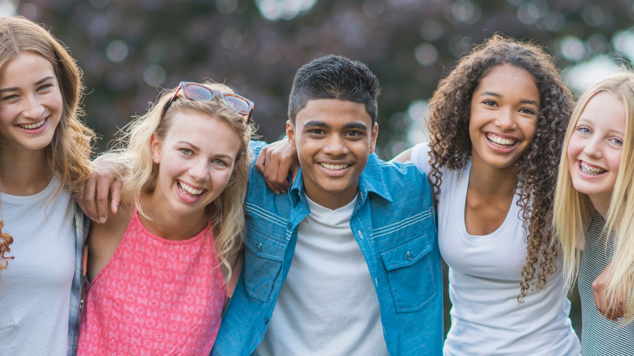 Teeth Whitening for Teens: What’s Safe and What to Avoid